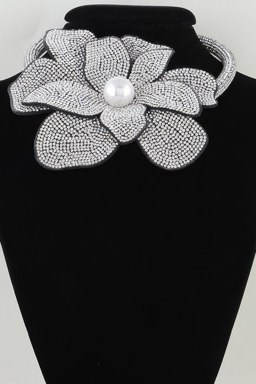 Bejeweled Blooming Flower Choker Necklace