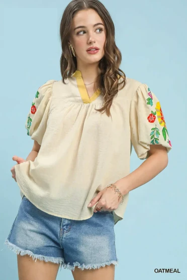 Umgee Embroidered Puff Sleeve Top