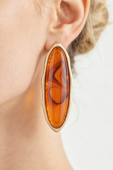 Minimal Ripple Oval Stone Earrings