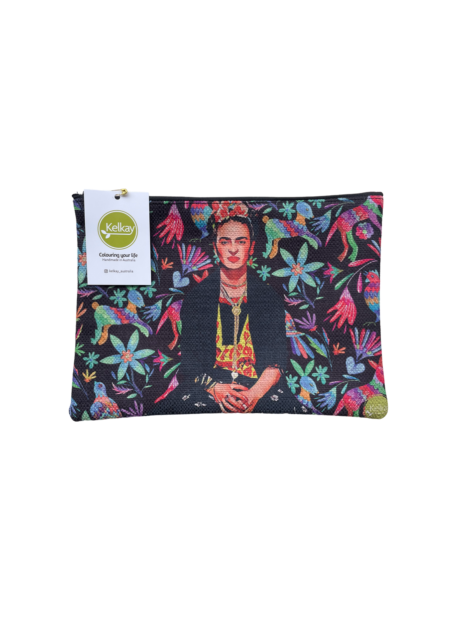 Love your lipsticks, mascaras and palettes? Keep your beauties with you inside these gorgeous makeup organiser bags.