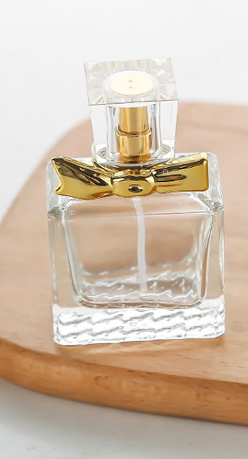 Perfume Cologne Body Spray Bottles Refillable 1.7-oz. (50ml) Clear Glass Heavy Base with Gold Screw On Sprayers