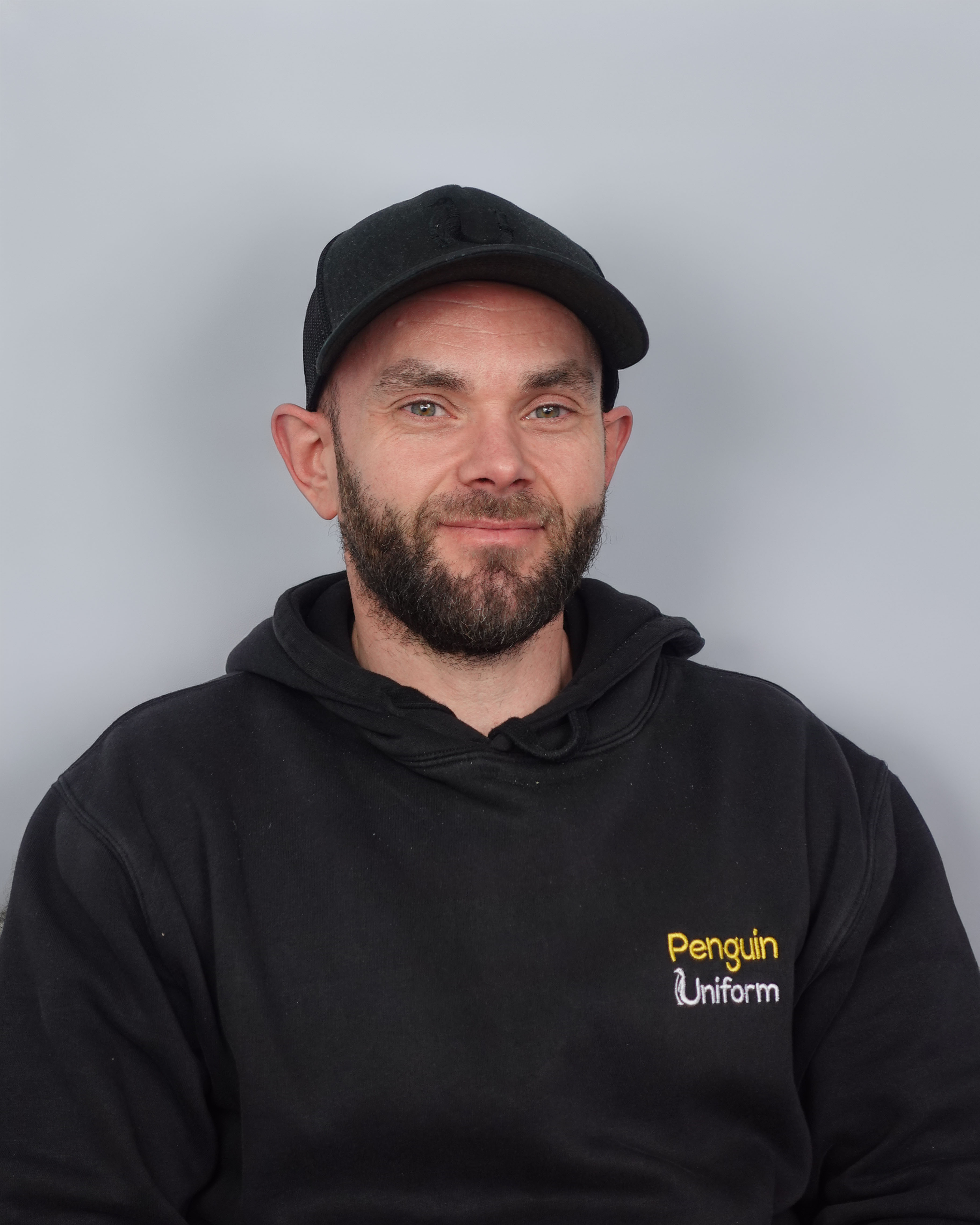 Dan East close-up – Penguin Uniform