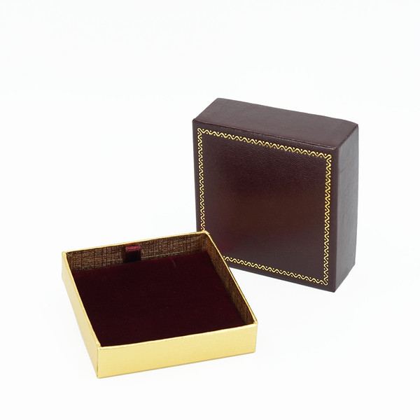 Leatherette Packer Pendant Box