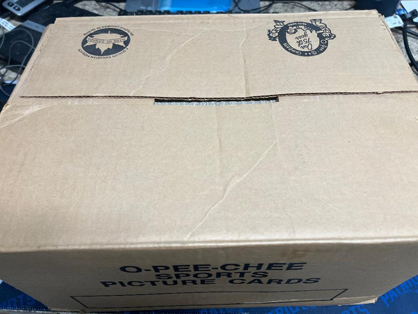 1987 O-Pee-Chee Baseball Sealed Vending Case