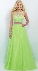 Great Looks for Garden-Themed Prom Nights