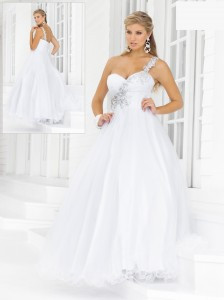 Top 5 Countdown to Hair Styles Complementing One Shoulder Dresses: Part 2