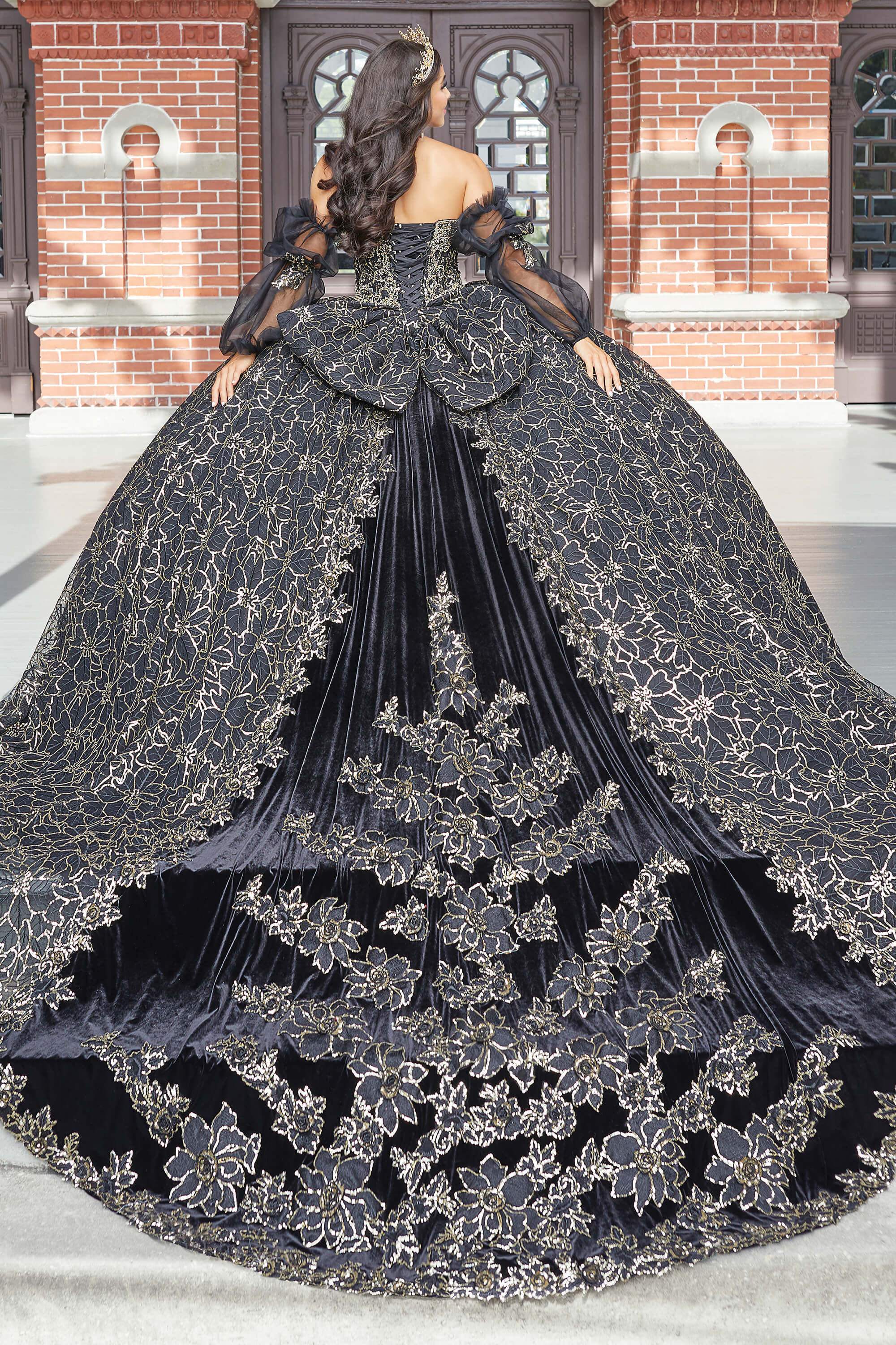 black and silver 15 dresses Long Quinceanera Dress Glitter Ball Gown
