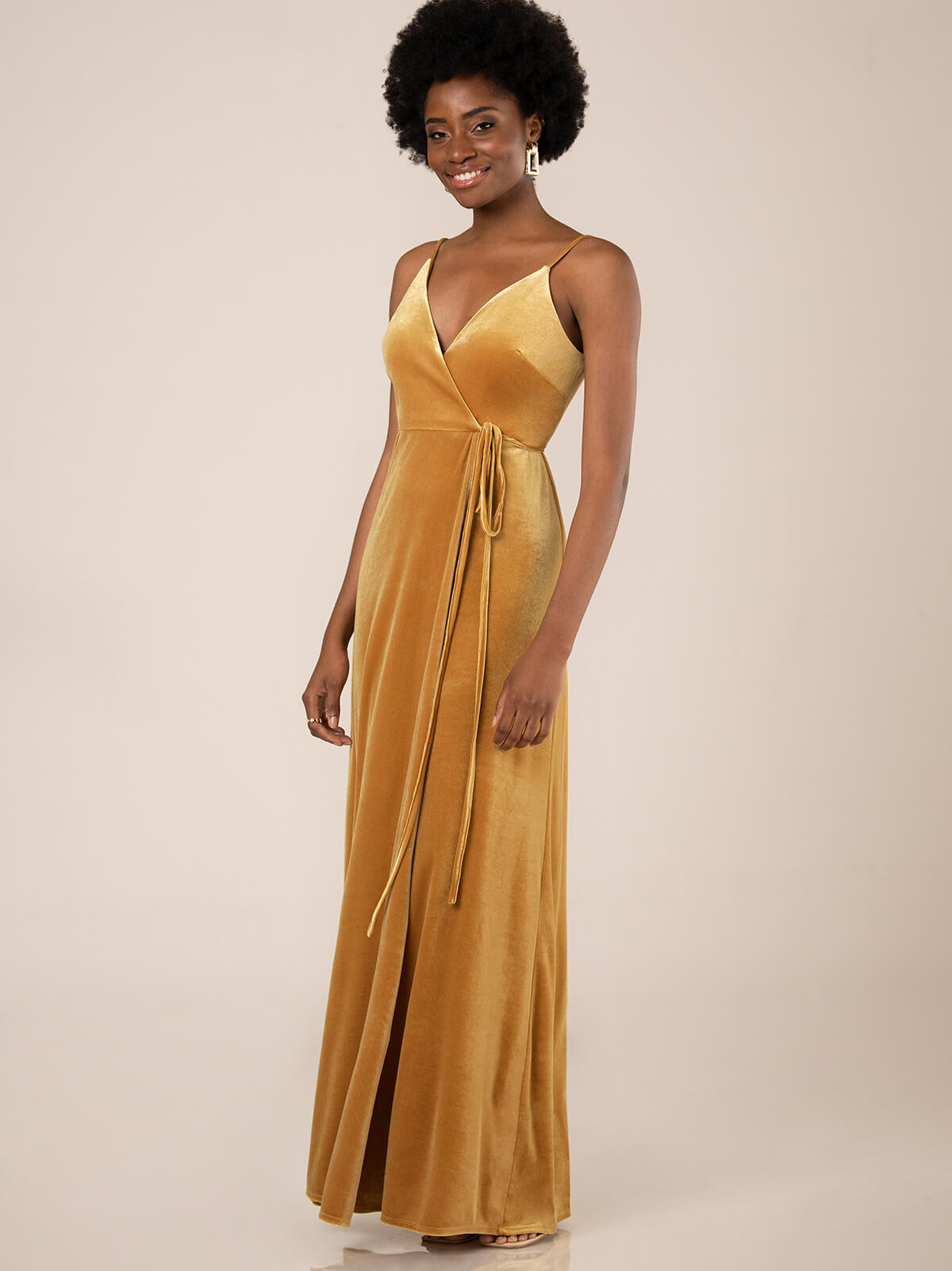 chic chiffon dresses A-Line Maxi Plus Size Bridesmaid For Your Wedding COCOMELODY CB0763, Pearl Pink COLOR:Multi noAI You can never go Wear this ruffle tiered