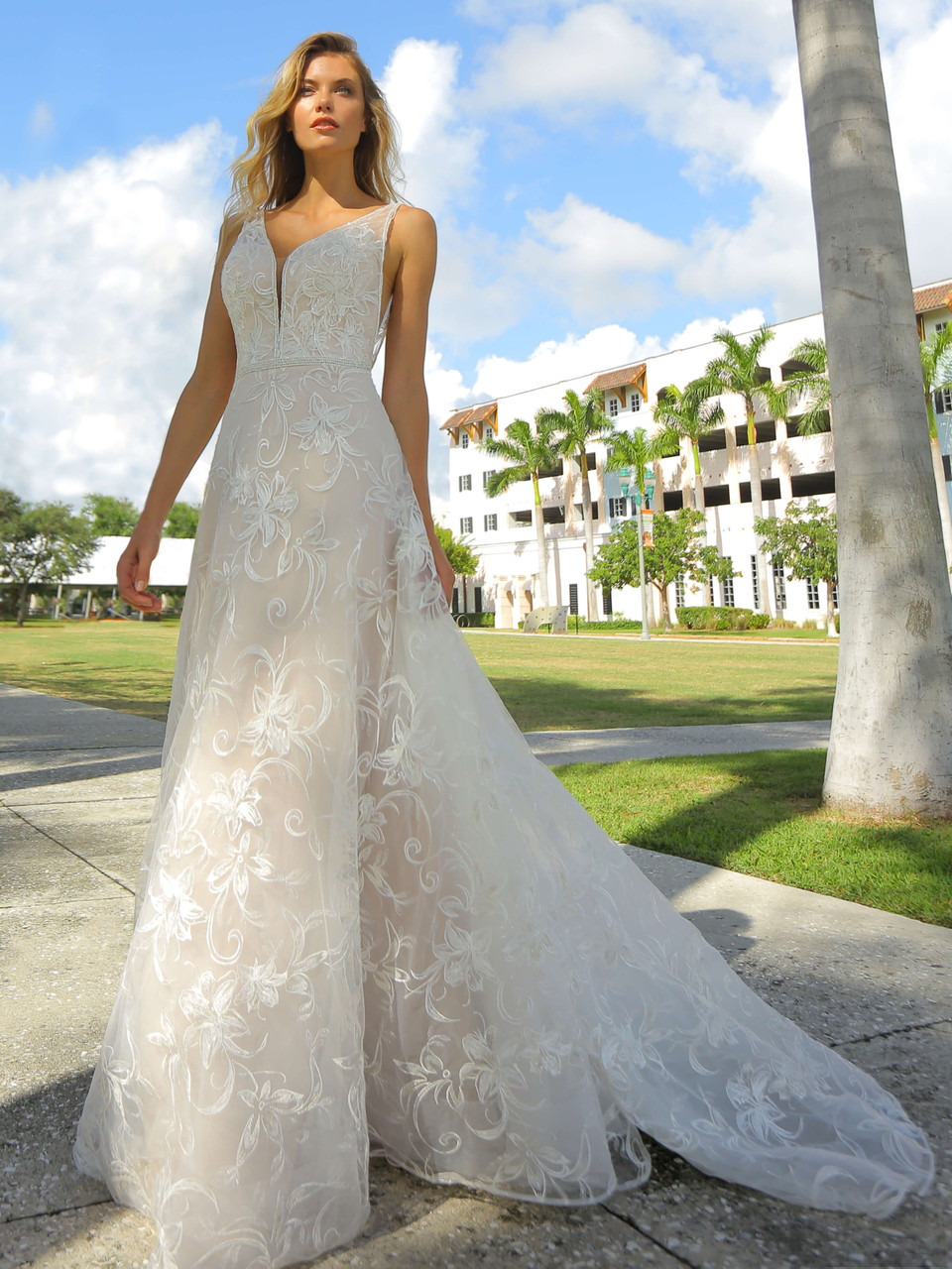 Randy Fenoli Spring 2018 Wedding Dress Collection