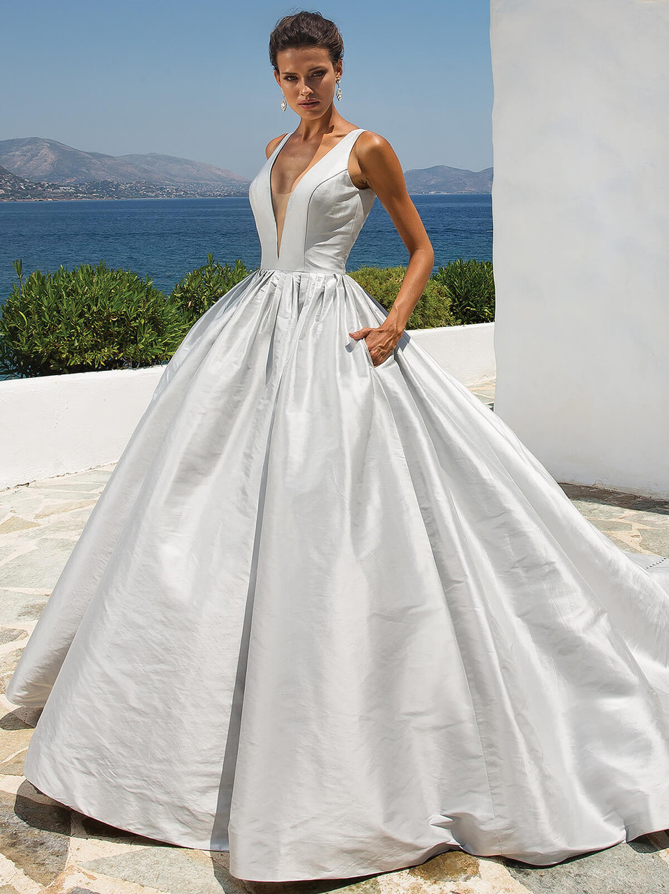 Justin alexander shop gowns