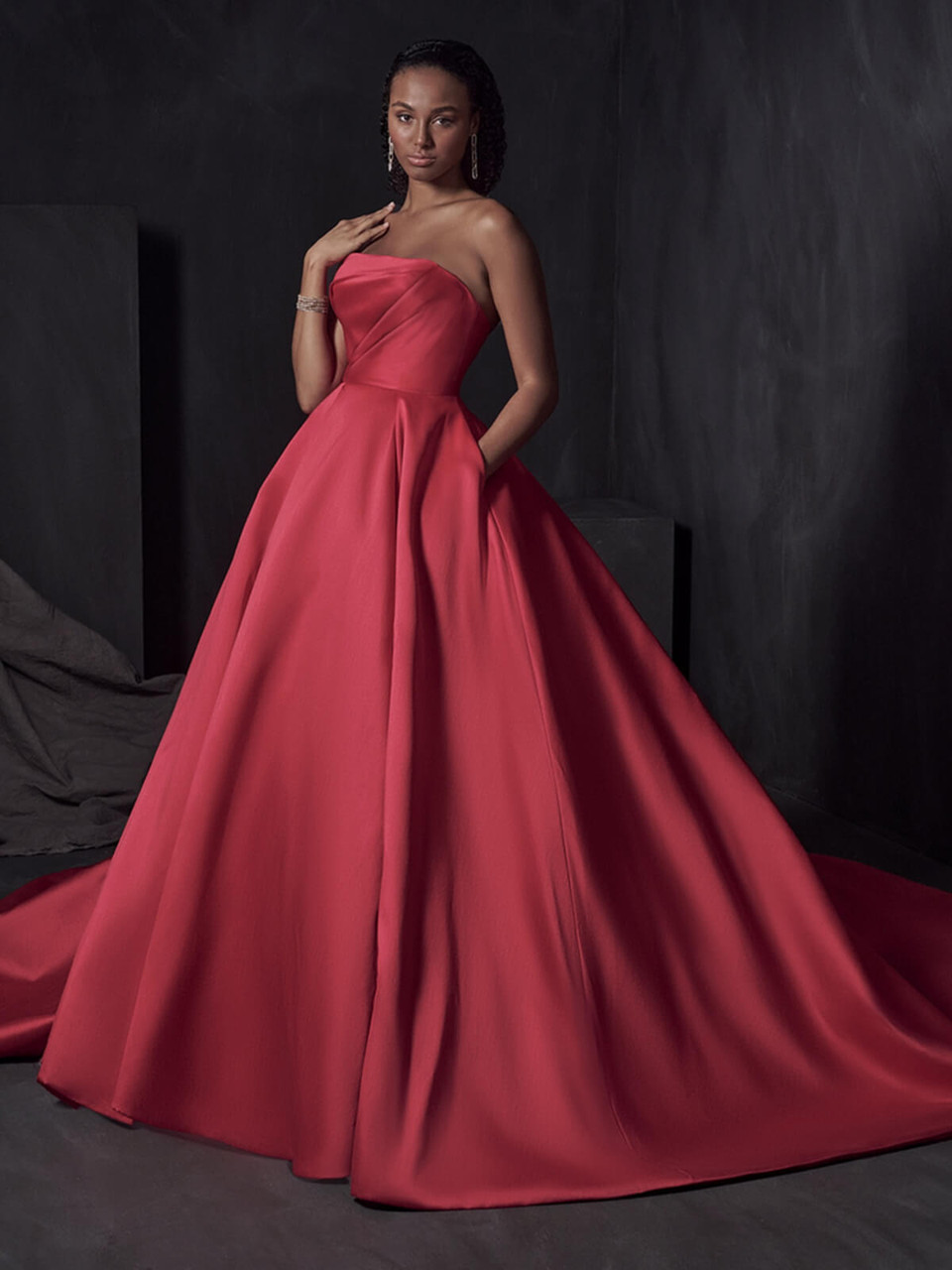 Long Sleeve Dark Red Ball Gown Prom Dresses Sparkly Quinceanera Dress –  Viniodress