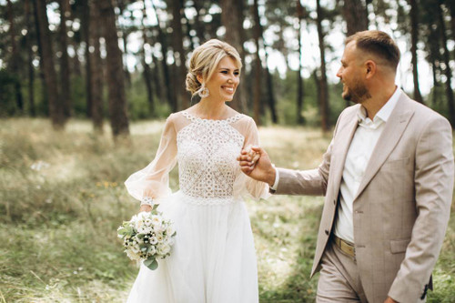 Choosing the Perfect Summer Wedding Dress for the South Carolina Heat
