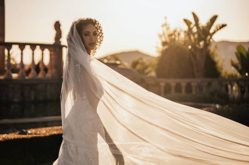 Veil or No Veil? Tips for Accessorizing Your Wedding Dress