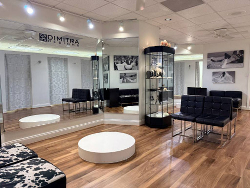 What to Expect at a Luxury Bridal Appointment at a High-End Shop
