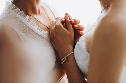Tips for Finding Flattering Plus Size Mother of the Bride Dresses