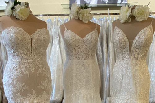 When Should You Start Shopping for a Wedding Dress?