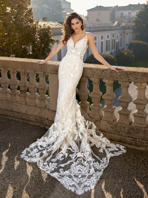 6 Wedding Dress Trends to Expect in 2024 - Destination I Do