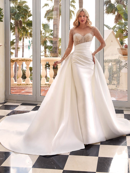 Plus size wedding store dress with detachable skirt