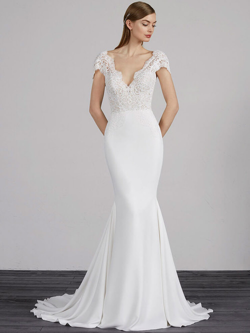 Mermaid wedding dress Pronovias Milady