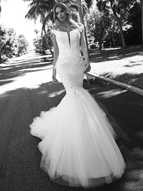 Plunging v-neck tulle wedding dress Randy Fenoli Adriana