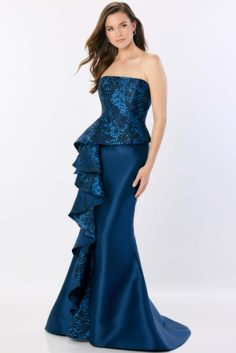 Montage MOB Gown M2228 Montage MOB Gown M2228