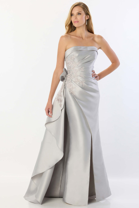 Montage MOB Gown M2235 Montage MOB Gown M2235