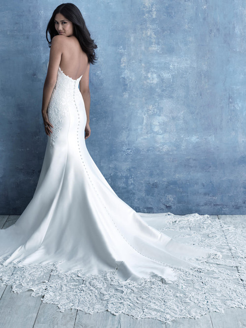 Allure Couture Toronto| Bridal Dresses & Gowns| Amanda Linas Allure Bridals  Couture C661 Wedding Dresses & Bridal Boutique Toronto | Amanda Linas