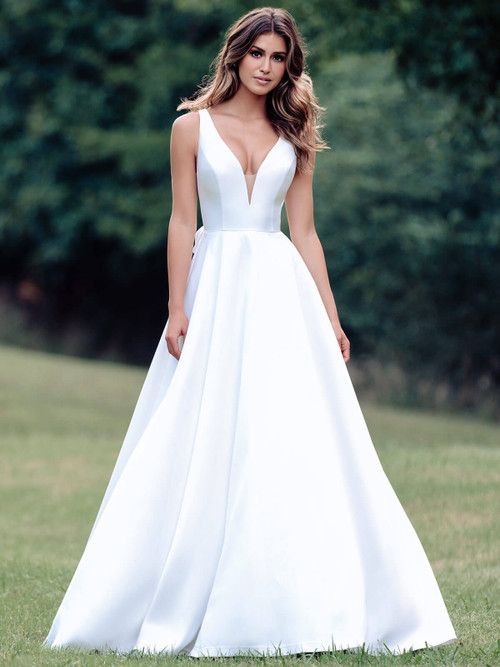 9120 by Allure Bridal (Sale) ⋆ Precious Memories Bridal Shop