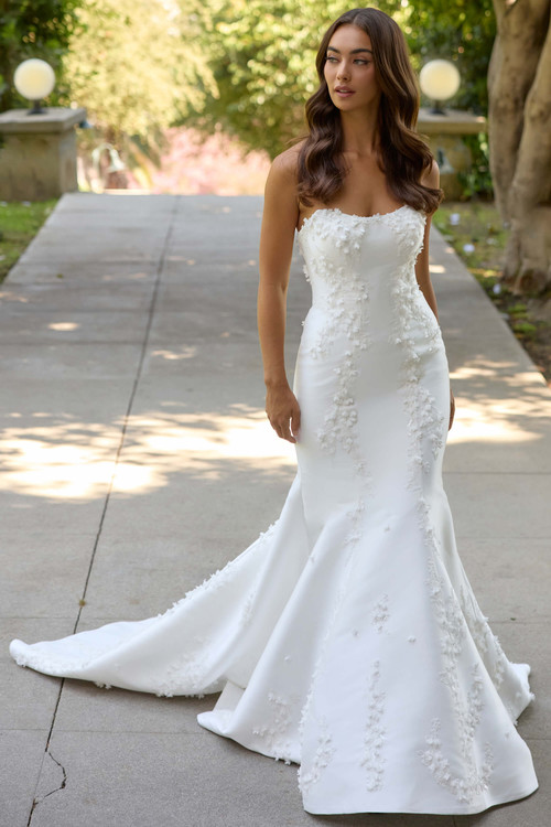 Front view of Essense of Australia D4257 Mikado fit-and-flare wedding dress