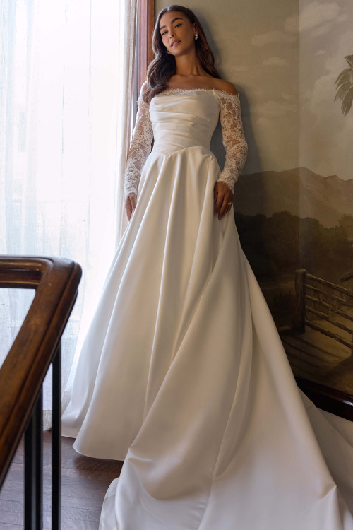 Essense of Australia D4457 Wedding Gown
