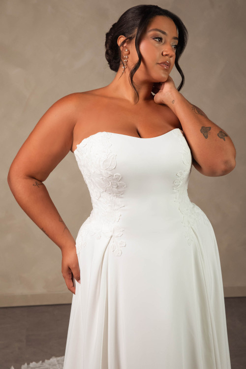 Essense of Australia D4504 Plus Size Wedding Gown
