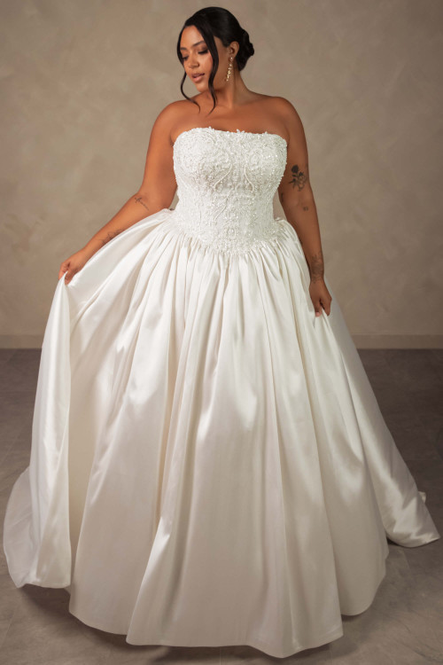 Essense of Australia D4546 Plus Size Wedding Gown