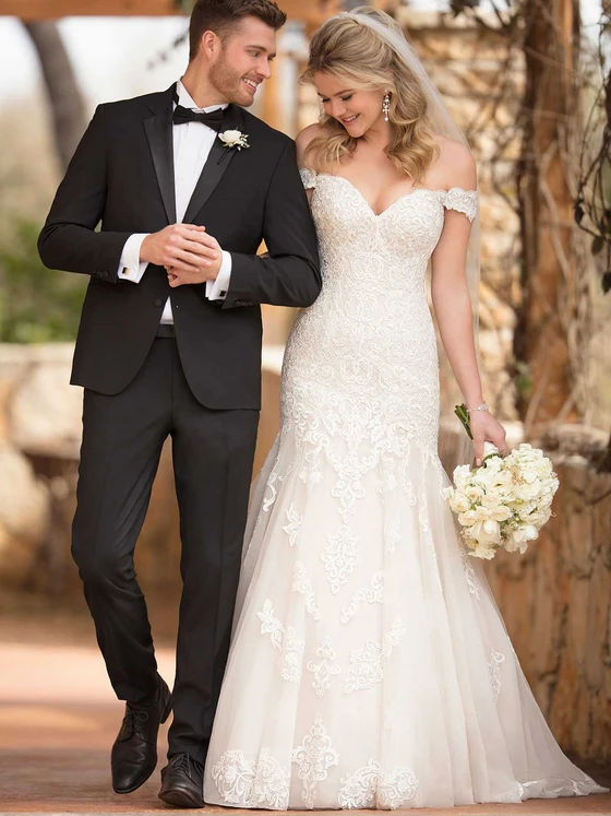 Front view Essense of Australia D2352 off-the-shoulder lace wedding dress