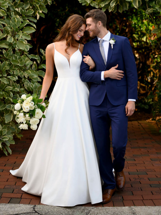 Front view Essense of Australia D3080 Dove Satin wedding dress
