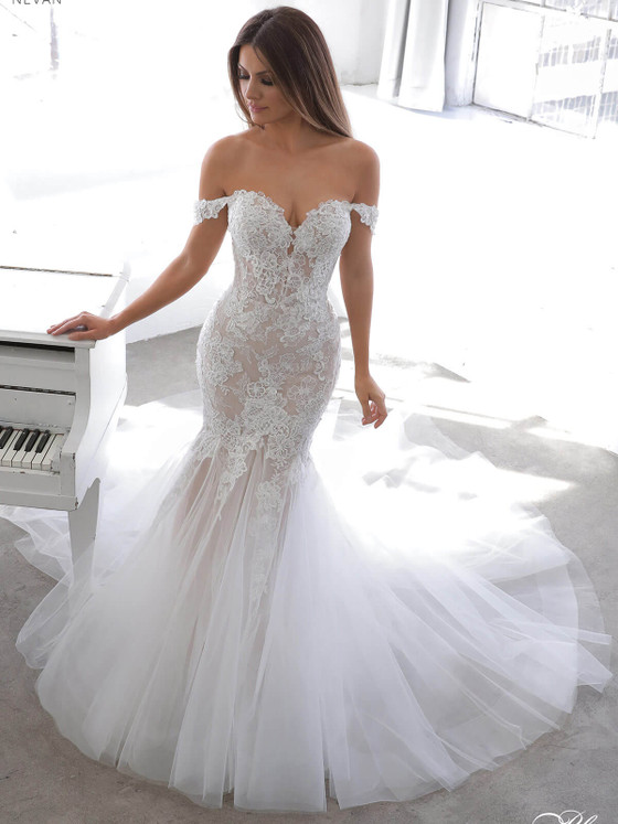 Sweetheart Bridal Gown by Enzoani Blue Nevan Sweetheart Bridal Gown by Enzoani Blue Nevan