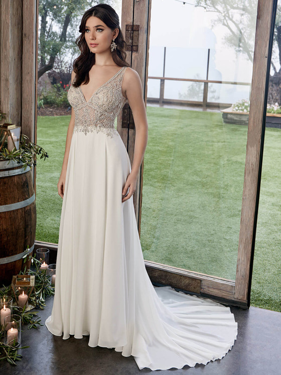 V-neck Wedding Gown Casablanca Zoey 2422 V-neck Wedding Gown Casablanca Zoey 2422