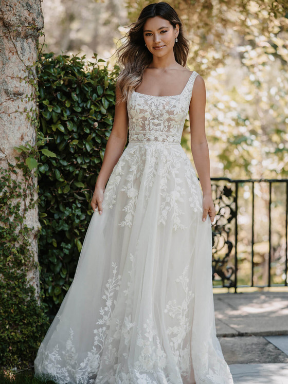 A-line Allure Bridals Wedding Dress 9900 A-line Allure Bridals Wedding Dress 9900