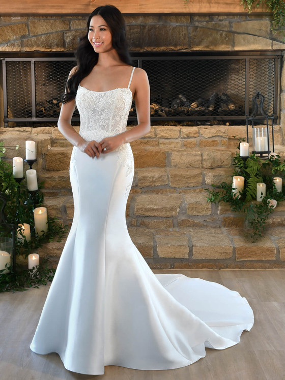 Lace bodice with scoop neckline meets sleek mikado fit-and-flare skirt Lace bodice with scoop neckline meets sleek mikado fit-and-flare skirt