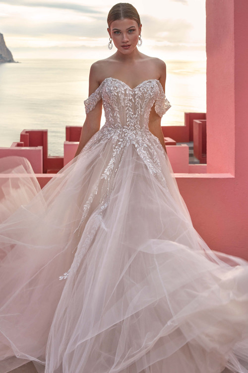 chinese dress ladies used Madison James Stunning Lace Gown MJ704 Wedding Dress