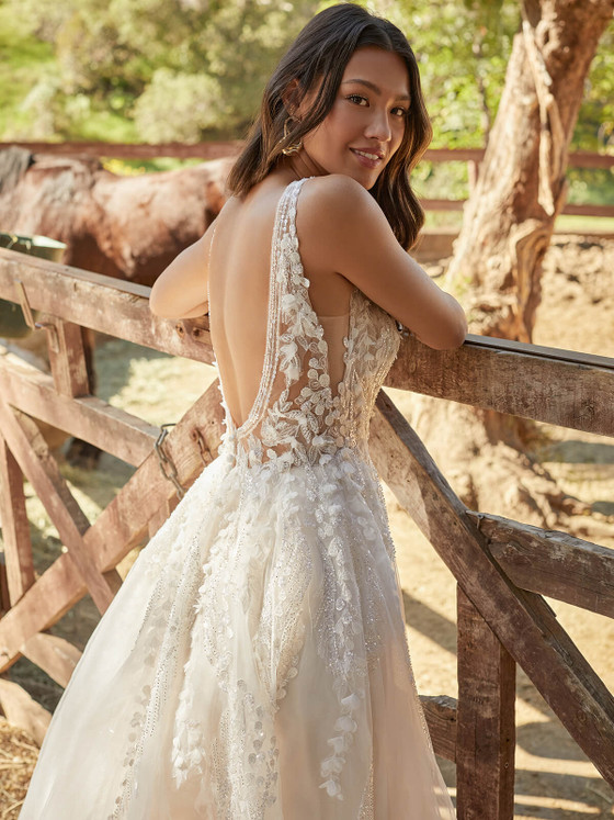 未使用✨christian milada カシミア100% ダブルブレスト 50 Christian - Wedding Dress | Milla Nova