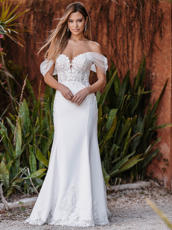 フローレス Allure Bridals Wedding Gown 9952 | Dimitra Designs