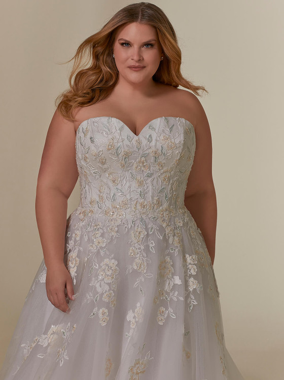 Julietta Plus Size Wedding Gown Lorraine 3391 Julietta Plus Size Wedding Gown Lorraine 3391