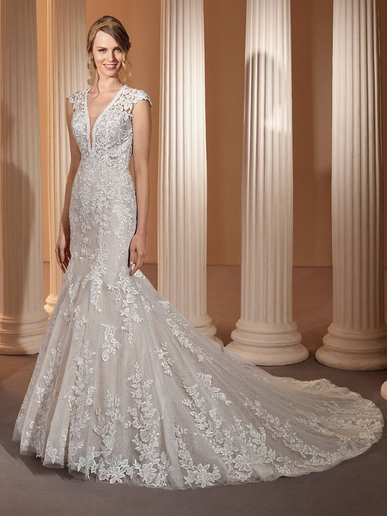 Fit And Flare Demetrios Wedding Gown 1143 Fit And Flare Demetrios Wedding Gown 1143