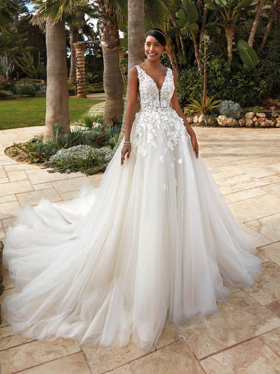 Demetrios 1236 Wedding Gown Demetrios 1236 Wedding Gown