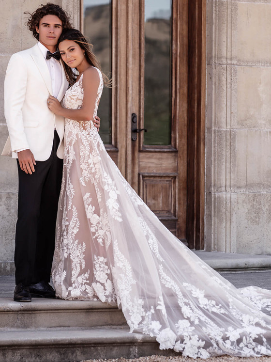 Tulle A-Line Allure Bridals Wedding Dress A1107 Tulle A-Line Allure Bridals Wedding Dress A1107
