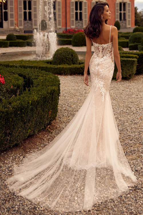 giselle soft organza dress Serving looks before the appetizer even arrives 