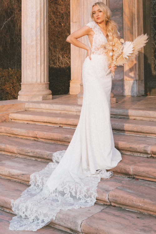 Front view Essense of Australia D3530 lace train wedding dress