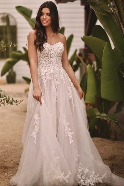 Strapless A-line gown with leafy lace bodice and soft tulle skirt