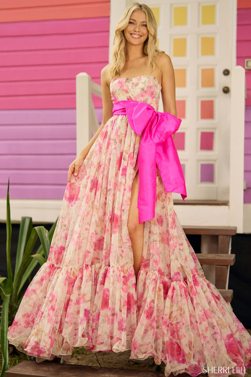 Floral A-line prom gown Floral A-line prom gown