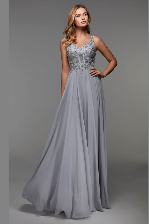 Front view of Alyce Paris MOB dress 27473 in Eggplant with sweetheart neckline and short A‑line chiffon‑lace design Front view of Alyce Paris MOB dress 27473 in Eggplant with sweetheart neckline and short A‑line chiffon‑lace design